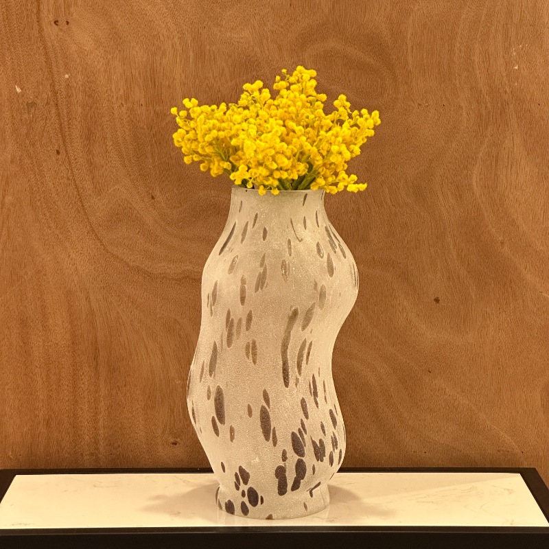 【アンティーク】淡いグリーン ガラス フラワーベース 花瓶 インポート品 アンティーク】淡いグリーン ガラス フラワーベース 花瓶