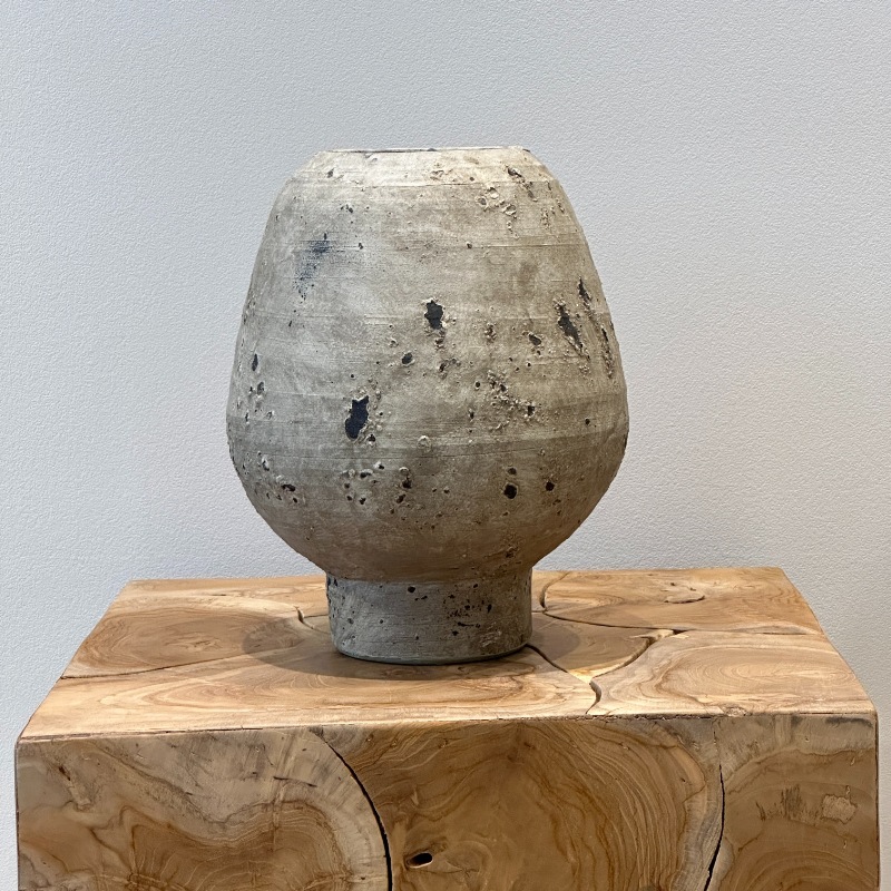 花器 陶印あり 詳細不明 セラミックベース グレー 高座 花器 陶器 | インテリアデコレーション