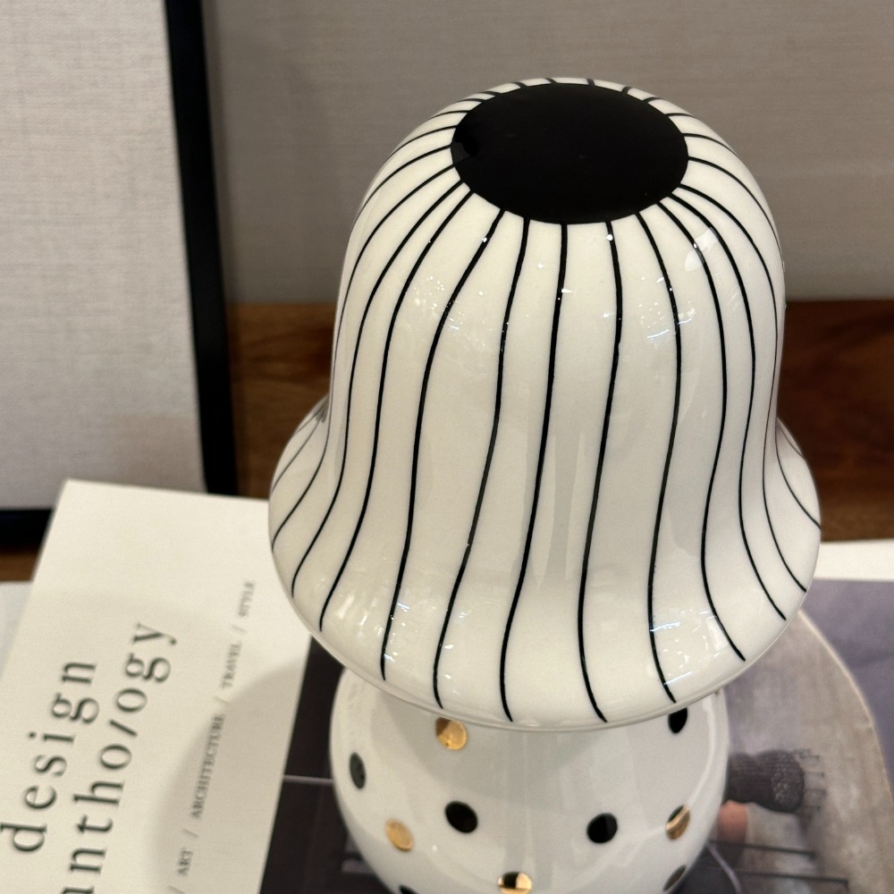 【atelier subaco】リスとキノコのオブジェ atelier subaco】リスとキノコのオブジェ atelier subaco】リスと