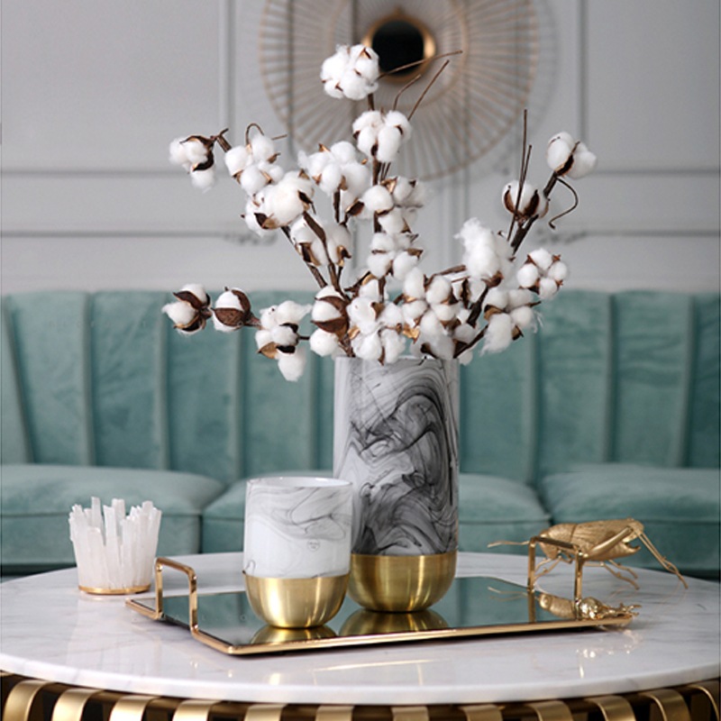 Maxim Velcovsky フラワーベース Maxim Velcovsky フラワーベース