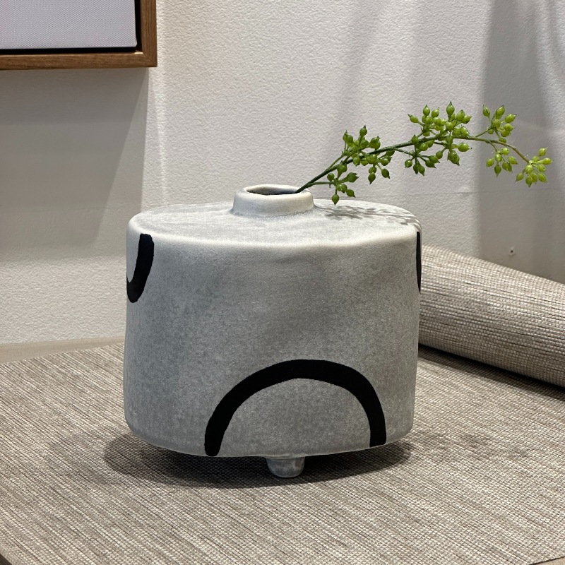モダンセラミック フラワーベース 高さ13.5cm | インテリア