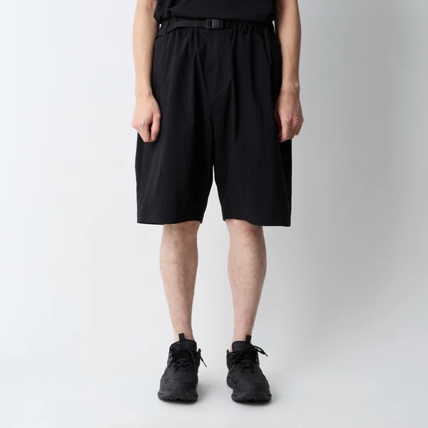 ��26SS��White Mountaineering  �ۥ磻�ȥޥ���ƥ˥���� WM �� Dickies WIDE SHORT PANTS BLACK WM2671409