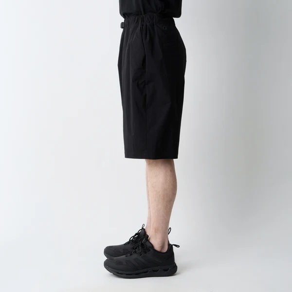 ��26SS��White Mountaineering  �ۥ磻�ȥޥ���ƥ˥���� WM �� Dickies WIDE SHORT PANTS BLACK WM2671409