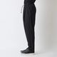 25AWWhite Mountaineering Repose Wear ۥ磻ȥޥƥ˥ 2 TUCK EASY TAPERED PANTSBLACK RW2573401