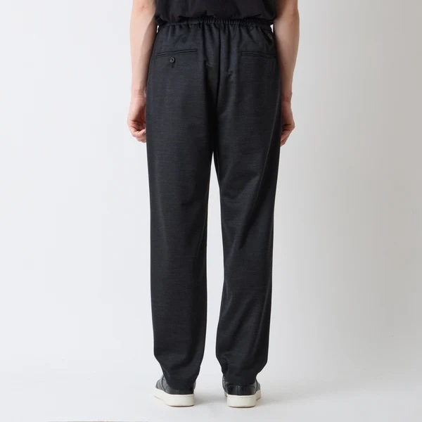 ��25AW��White Mountaineering Repose Wear �ۥ磻�ȥޥ���ƥ˥���� 2 TUCK EASY TAPERED PANTS��CHARCOAL RW2573401