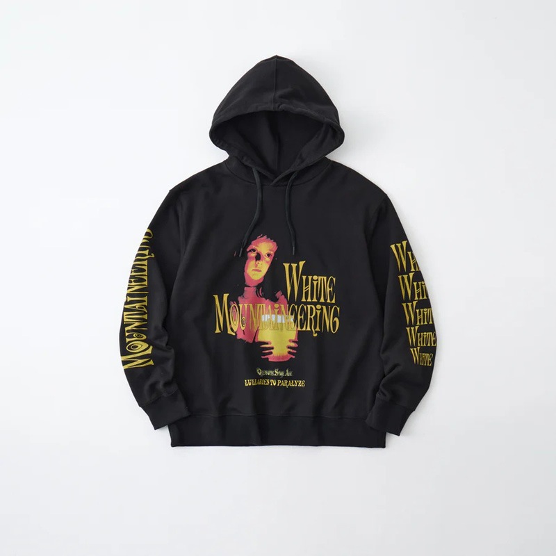 ��40%OFF��White Mountaineering  �ۥ磻�ȥޥ���ƥ˥���� QOTSA LULLABIES TO PARALYZE HOODIE BLACK BC2573503