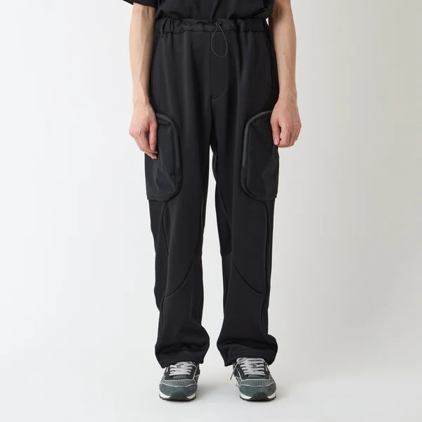 ��25AW��White Mountaineering  �ۥ磻�ȥޥ���ƥ˥���� EASY CARGO PANTS BLACK BK2573404