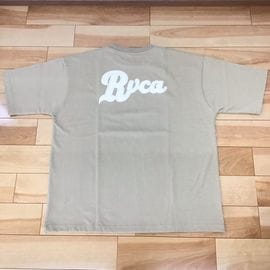 RVCA ��� RANCH SCRIPT SS �ԥ����
