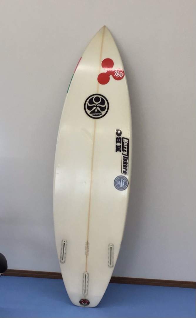 ��ťܡ��� KERRY TOKORO NEXUS HIC�����եܡ��� 5'9" (175.3m) FF
