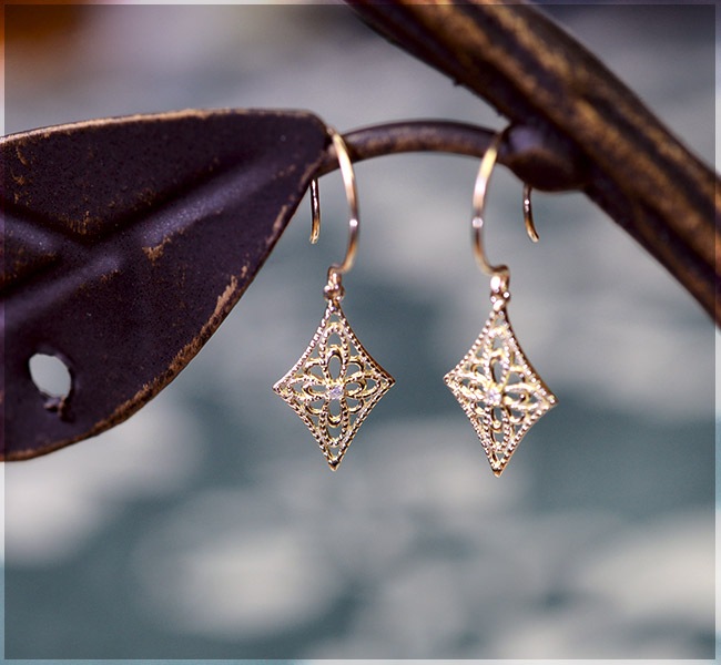 18金イエローゴールドピアス刻印K18揺れるダイヤモンドビンテージダイアモンド 000000001272_AxR3S9Z.jpg