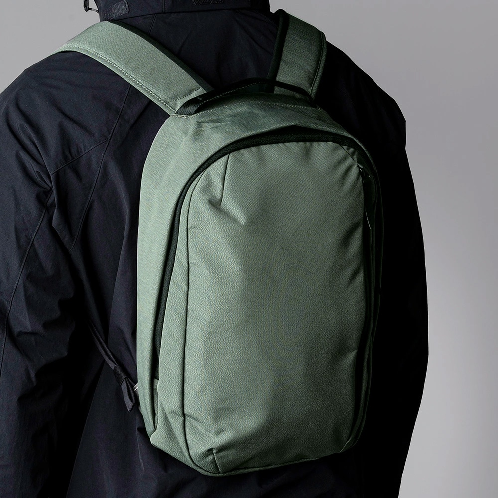 バックパック METRO BACKPACK リュックサック 12L リュック