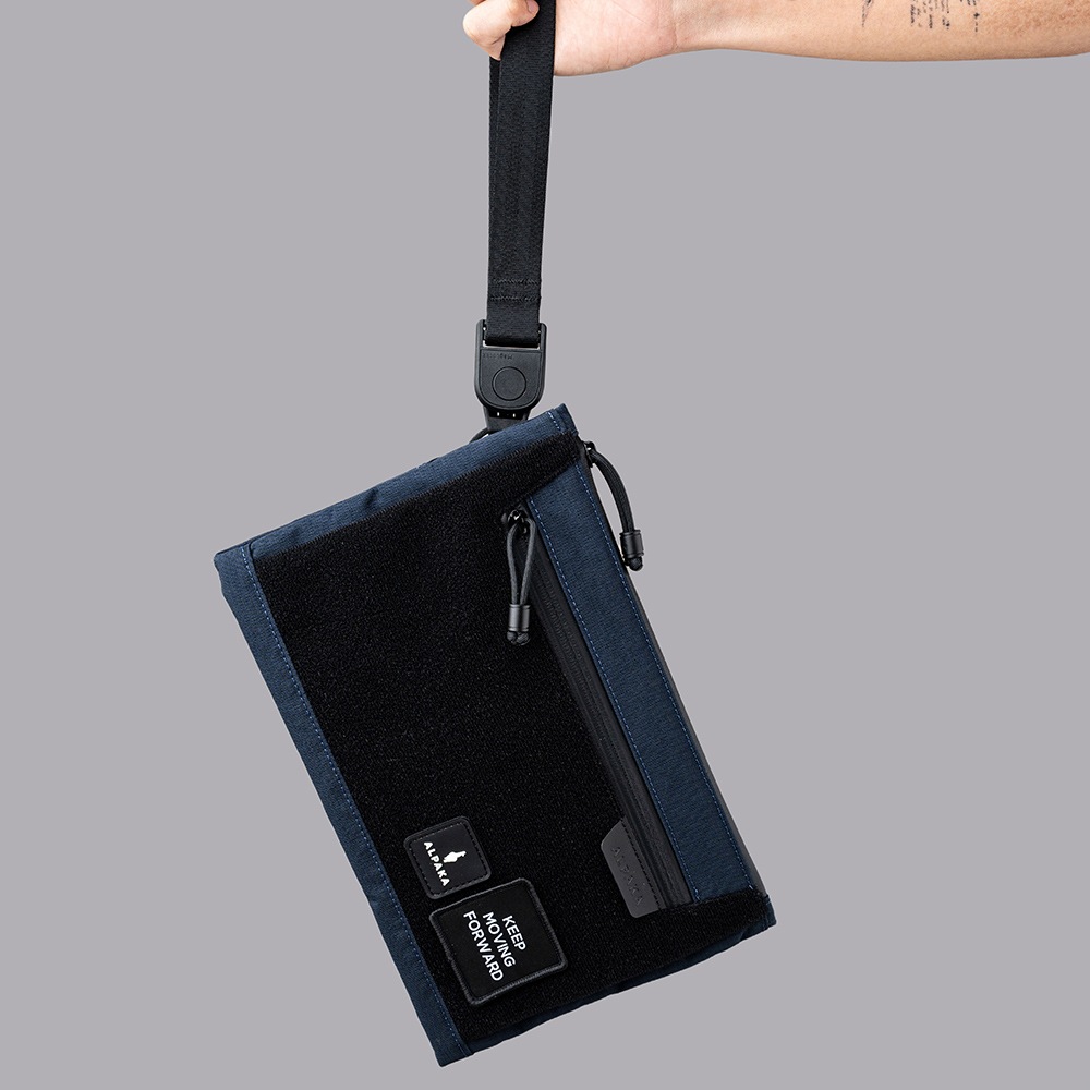 【ふじ】PUCK(パック)+アルジェの男 Alpaka Zip Pouch Max V2 – Mukama