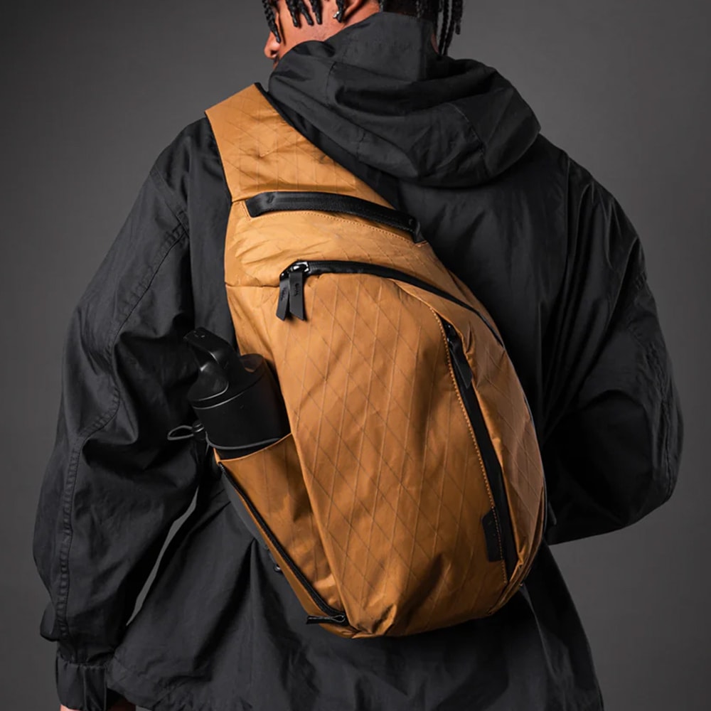 METRO CROSSBODY X-PAC LEFT クロスボディバッグ スリングバッグ
