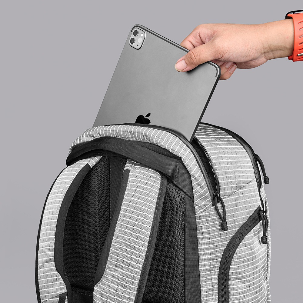 TRAVERSE BACKPACK ASTRAL EDITION (30L) | BACKPACKS | 【公式