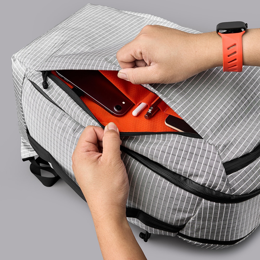 TRAVERSE BACKPACK ASTRAL EDITION (30L) | BACKPACKS | 【公式