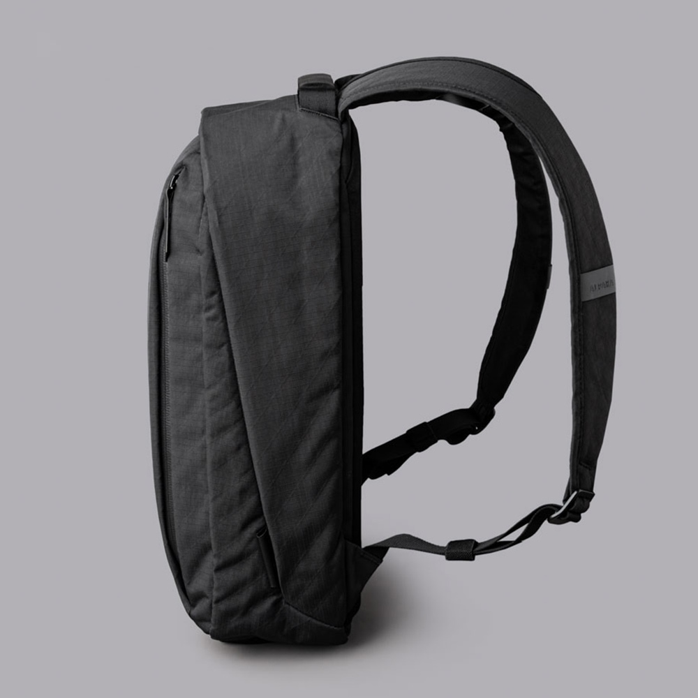 METRO BACKPACK AXOGRID | BACKPACKS | 【公式】ALPAKA (アルパカ)