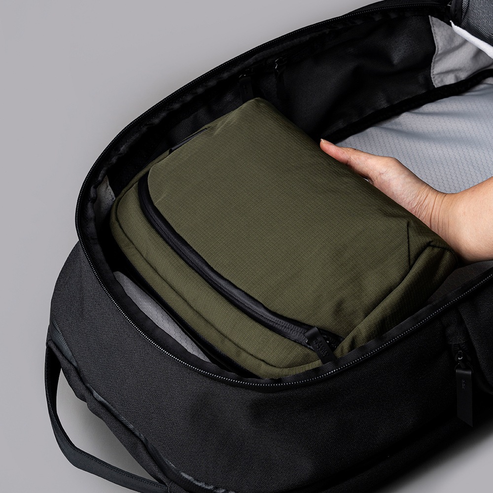 FLIGHT SLING | SLING & SHOULDER | 【公式】ALPAKA (アルパカ)