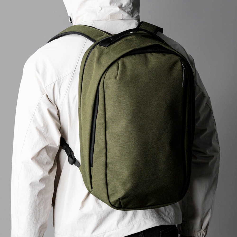 METRO BACKPACK PRO | BACKPACKS | 【公式】ALPAKA (アルパカ)