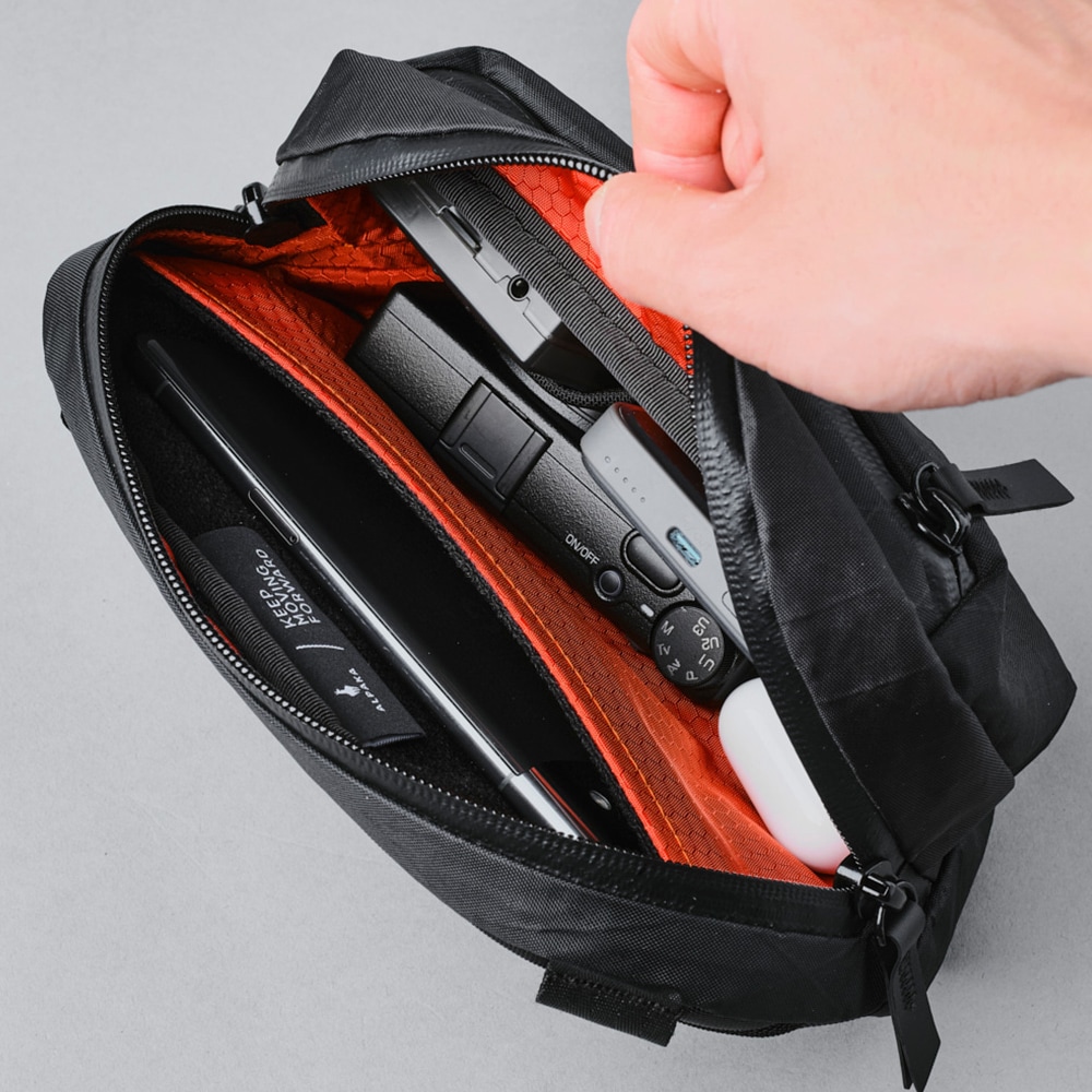 スリングバッグ ショルダーバッグ 4L ALPAKA FLOW SATCHEL | SLING & SHOULDER | 【公式】ALPAKA (アルパカ)