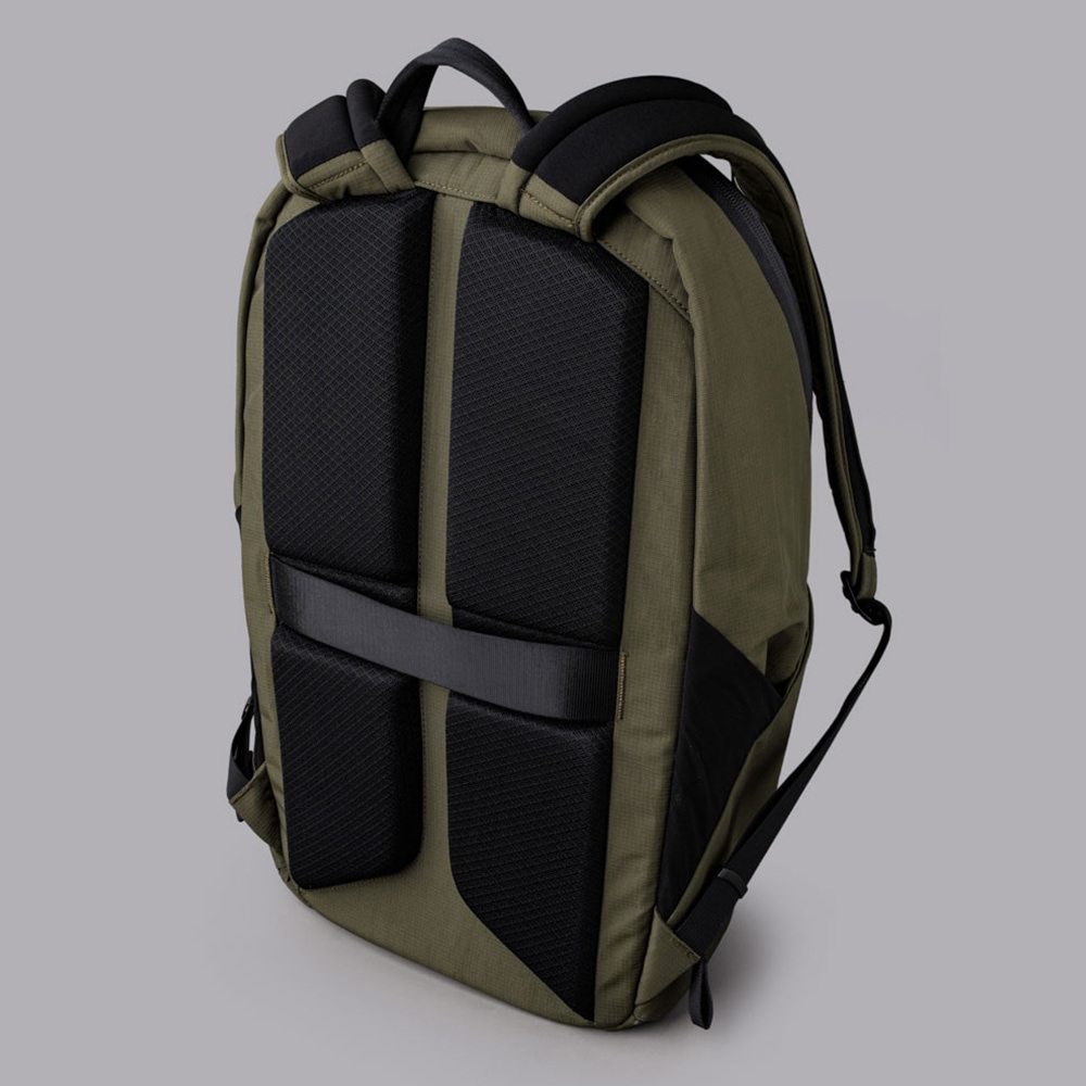 バッグパック BRAVO BACKPACK 23L リュック 通勤 旅行 ビジネス