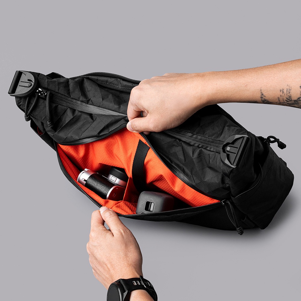 FLIGHT SATCHEL ULTRADYNE (11L) | SLING & SHOULDER | 【公式】ALPAKA