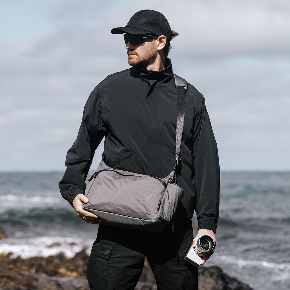 FLIGHT SATCHEL ULTRADYNE (11L) | SLING & SHOULDER | 【公式】ALPAKA
