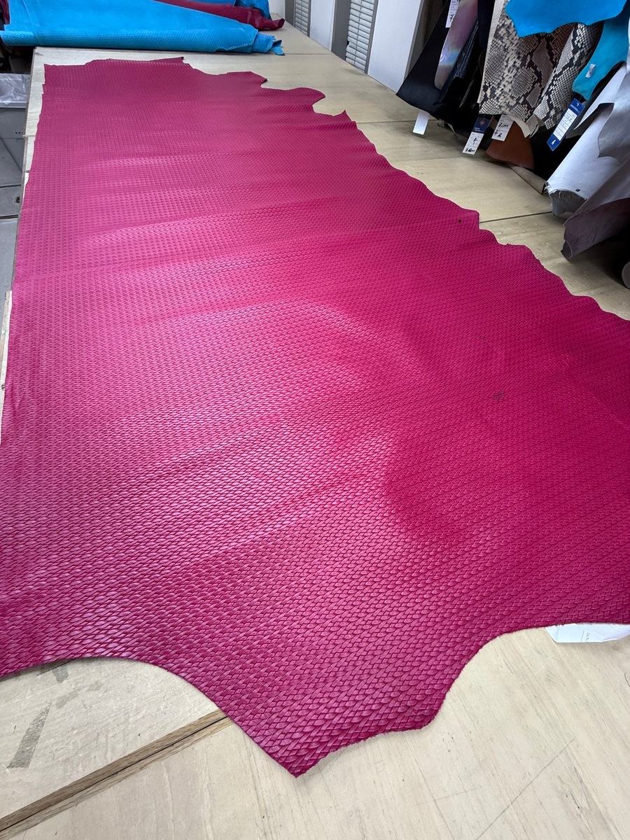 イタリアンレザー　お値打ち品　税込＋送料込