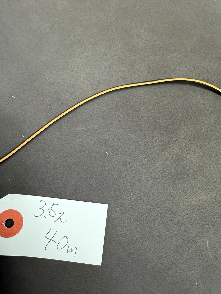 茶芯ホースハイド革紐<br>　3.5ｍｍ　4.0ｍｍ<br>