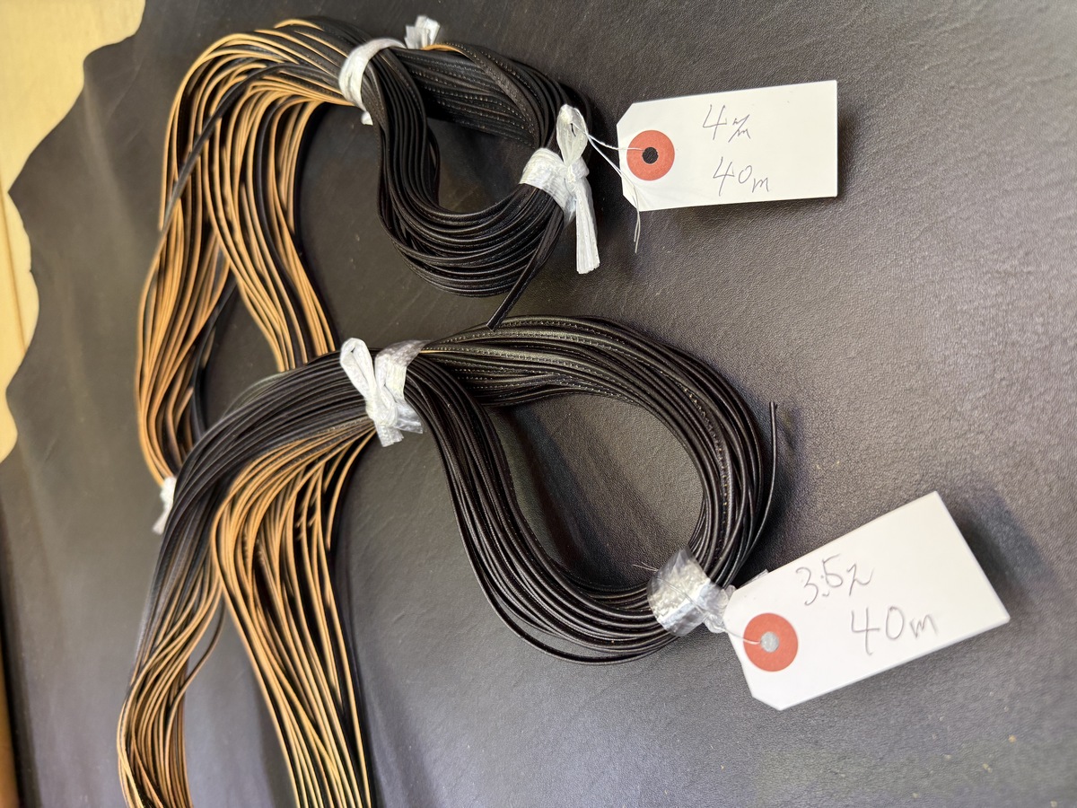 茶芯ホースハイド革紐<br>　3.5ｍｍ　4.0ｍｍ<br>