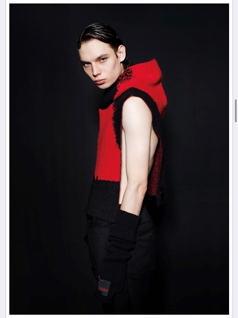 ALMOSTBLACKオールモストブラック】 HOODED KNIT VEST 20AW-KT03 