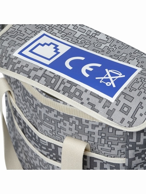 バッグ Cavempt C.E Bag Yahoo!オークション - C.E CAVEMPT 22SS BEHIND THE PILLAR TOTE