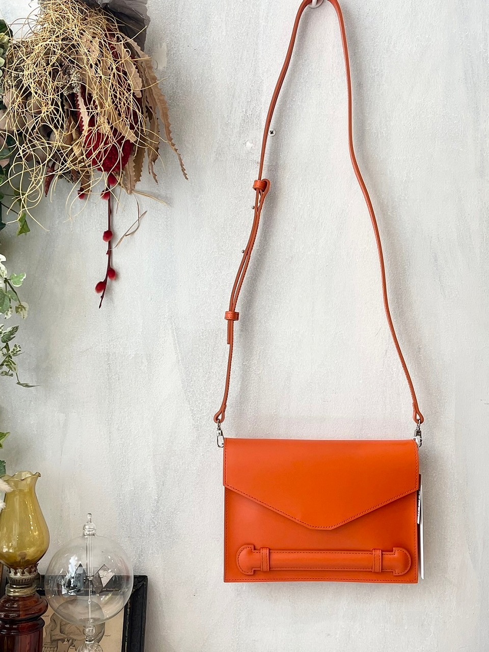 AMERI アメリ クラッチバッグ ファー MIX ねじ曲げ モノトーン 美品  