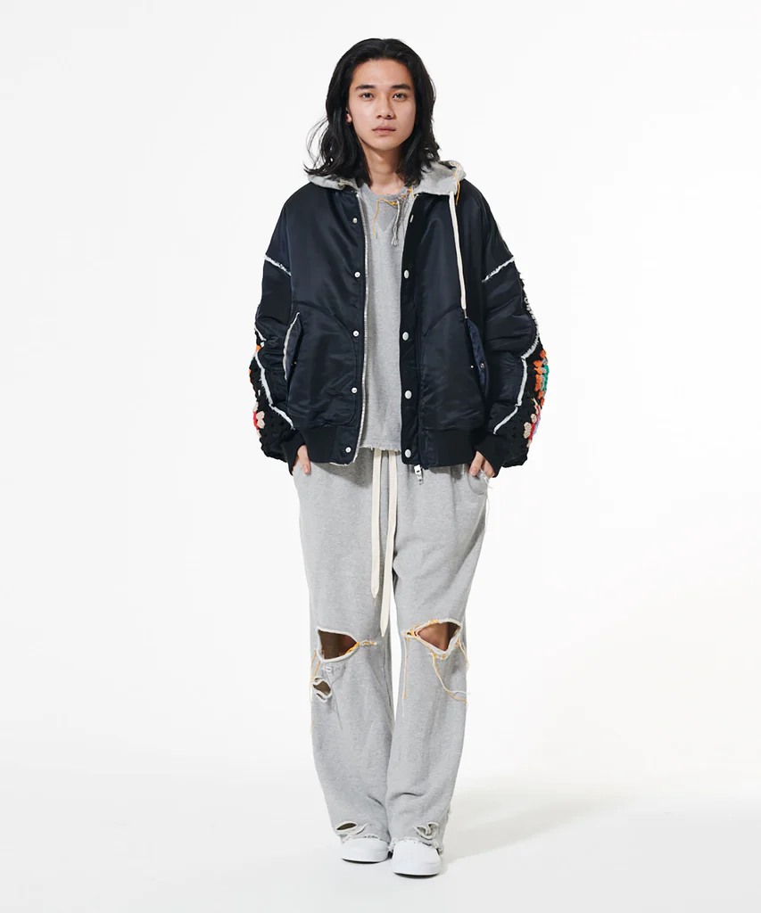 美品 DISCOVERED ディスカバード クロシェット MA-1 久遠 3 美品 DISCOVERED ディスカバード クロシェット MA-1 久遠 3