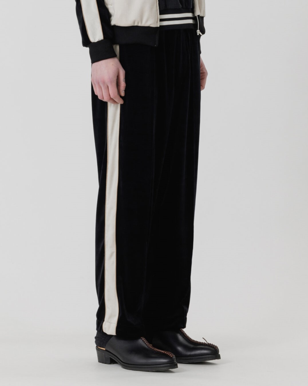 専用 Sasquatchfabrix. track pants Sasquatchfabrix. (LACE TAPE STRAIGHT TRACK PANTS Light Gray