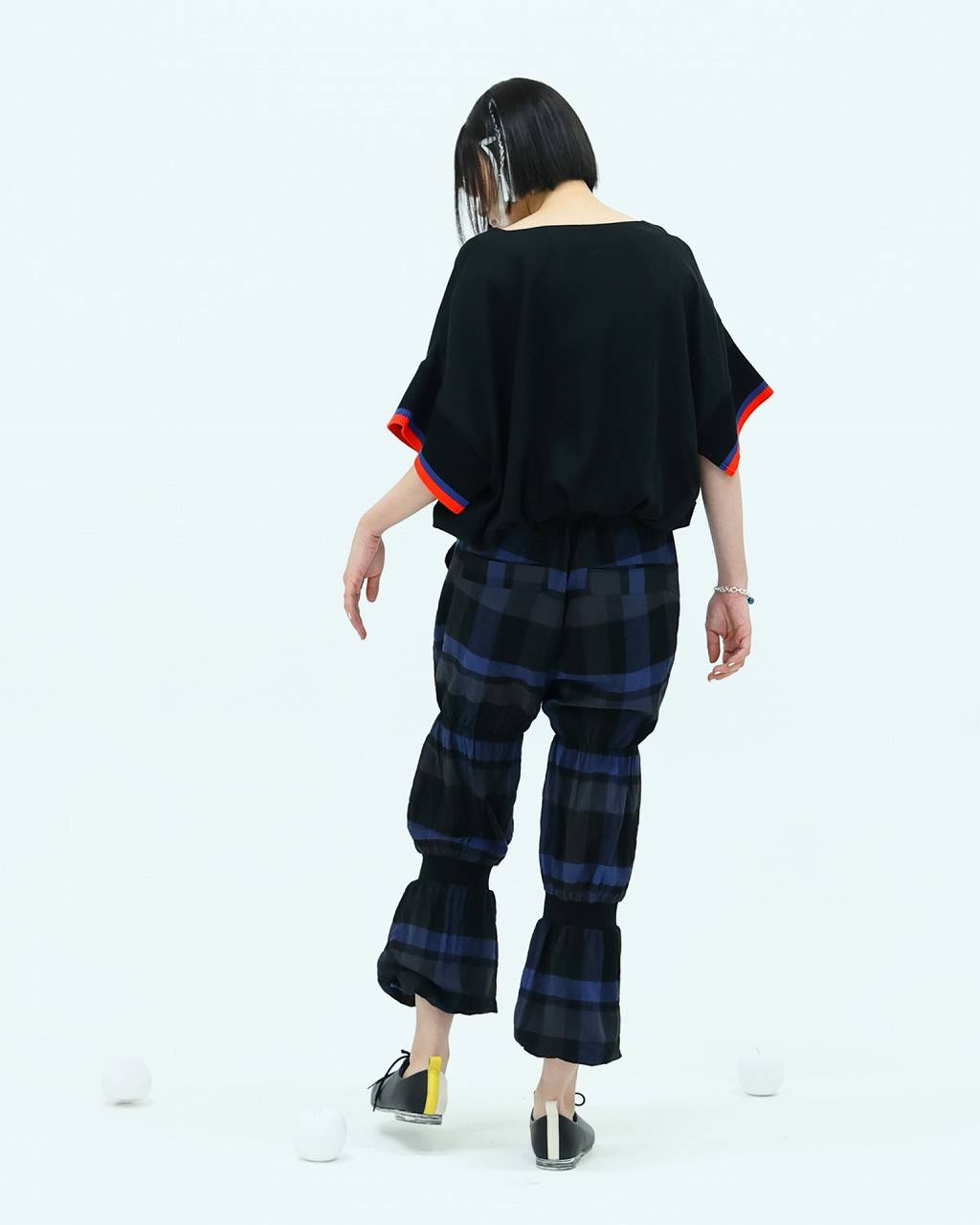 bedsidedrama Rib sleeve short blouse