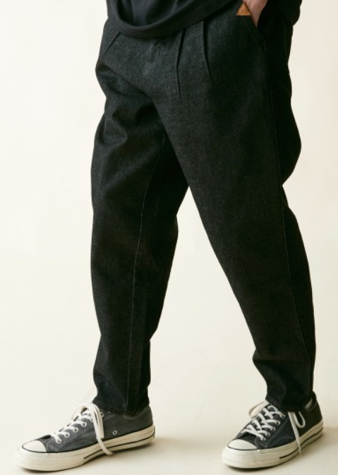 □【rehacerレアセル】□ Bomber Tapered Easy Denim