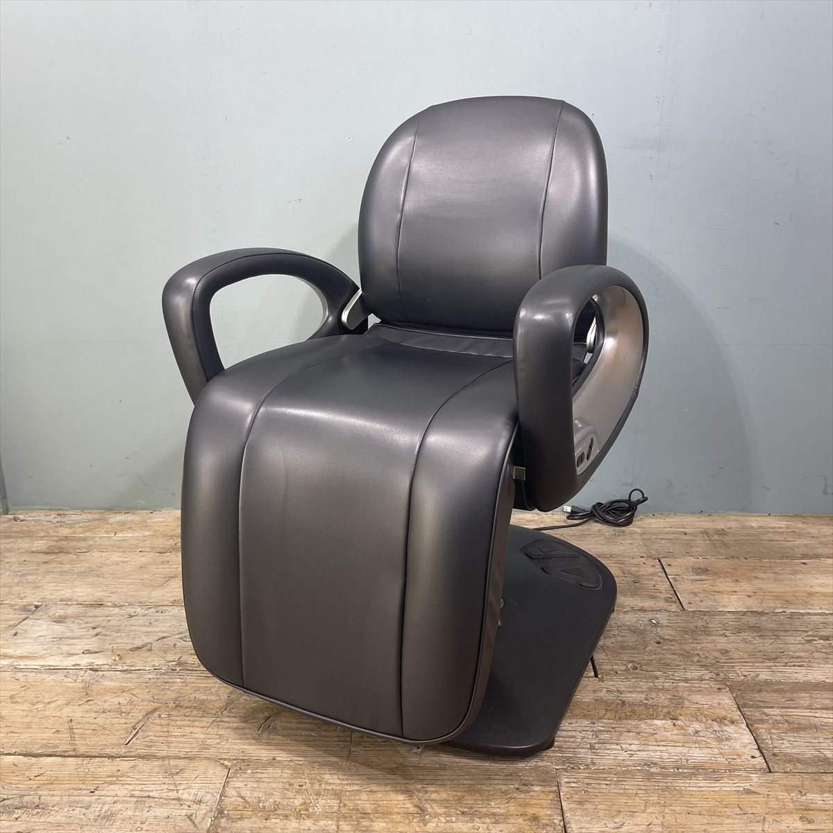 【中古】タキガワ 滝川（ダークブラウン）』シャンプーチェアーRS-001A 新品】滝川 シャンプー椅子 『リザーブ RS-001EX』 - 美容機器