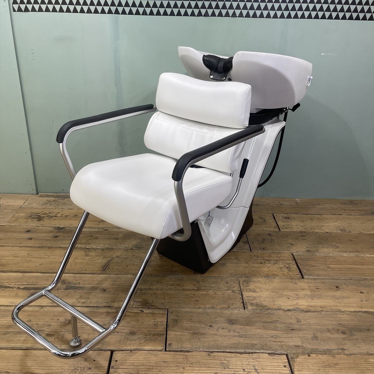 RSⅢAXIS(アクシス)Wステップ ロック付きチルトボウル | バックシャンプー,シャンプーユニット(中古) | 美容室機材の中古 販売・買取ならアメイズクリエーション RSⅢAXIS(アクシス)Wステップ ロック付きチルトボウル | バックシャンプー,シャンプーユニット(中古) | 美容室機材の中古 販売・買取ならアメイズクリエーション
