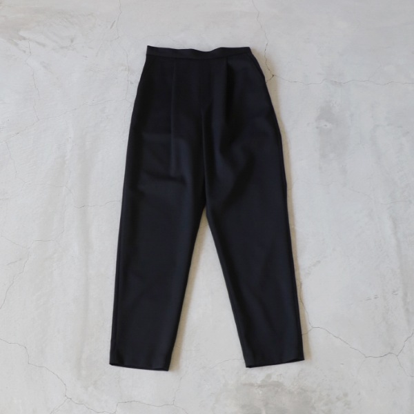 utilite ユティリテ ギャバストレッチタックパンツ ブラック size1