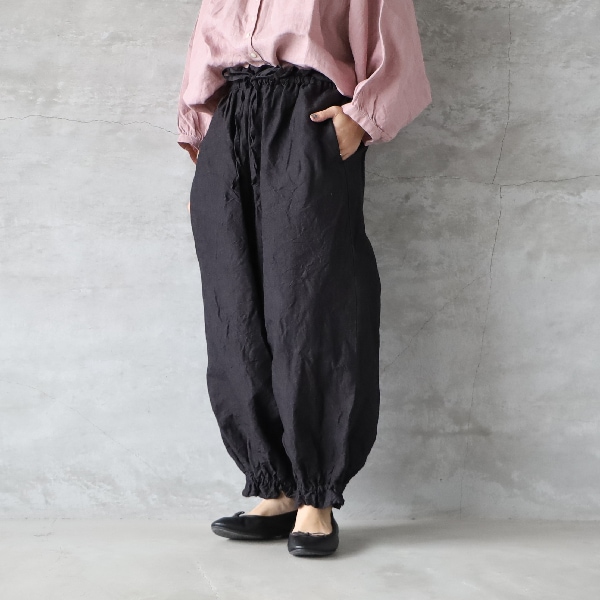 ROBE de PEAU ローブデポー アンクルタイドパンツ ブラック2025 ROBE de PEAU ローブデポー アンクルタイドパンツ ゆうパック発送