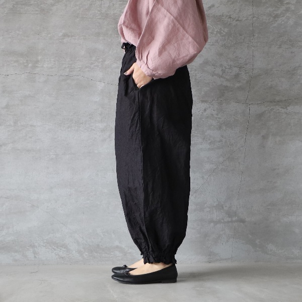 ROBE de PEAU ローブデポー アンクルタイドパンツ ブラック2025 ROBE de PEAU ローブデポー アンクルタイドパンツ ゆうパック