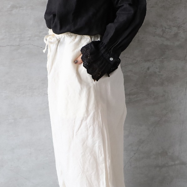 ROBE de PEAU ローブデポー アンクルタイドパンツ ブラック2025 ROBE de PEAU ローブデポー アンクルタイドパンツ ゆうパック