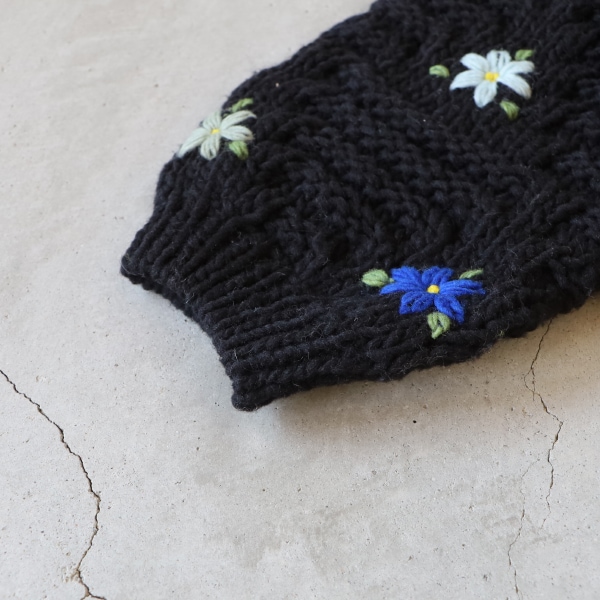 ICHI Antiquite's イチアンティークス 花刺繍ペルーハンドニット