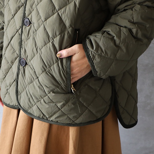 Gymphlex ジムフレックス キルトダウンカラーレスジャケット QUILT