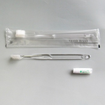 �����������ϥ֥饷���졼��28��3�祷���󥯥��塼�֡�����2000�ܡ�