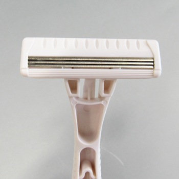 バイオマスシリーズ カミソリNF-3白（3枚刃）【入数1000本】