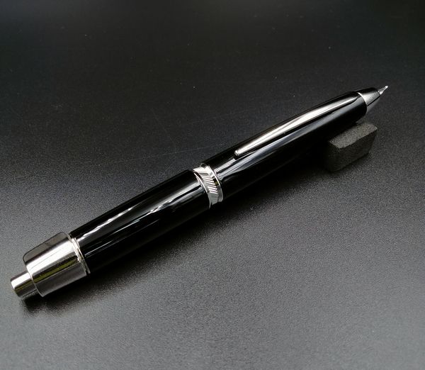 PILOT パイロット Capless キャップレスLS ラグジュアリー