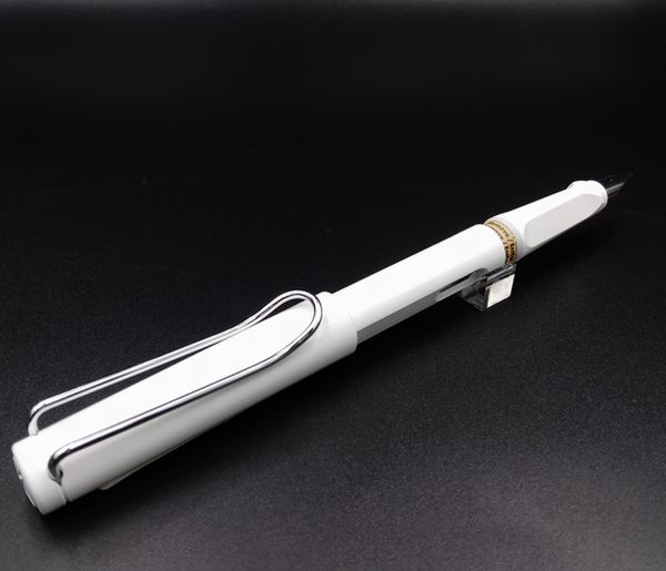 【新品未使用】lamy ラミー　サファリ　ツインペン　アルペンホワイト LAMY ラミー サファリ ホワイト 万年筆 L19WT | 筆記具,新規掲載