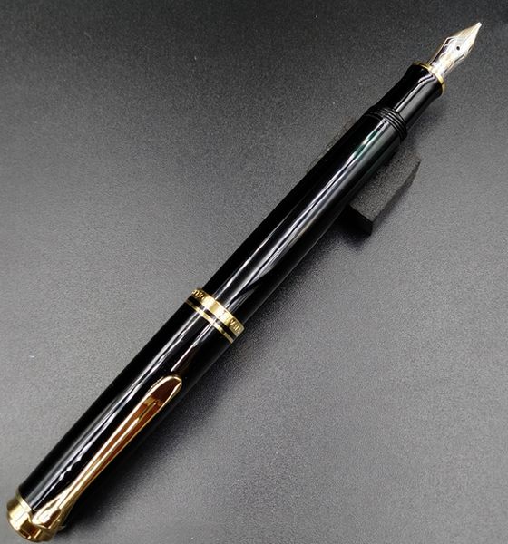 Pelikan �ڥꥫ�� �����٥졼�� M400 �֥�å� BLACK �� ������������14��ڥ��� ��ǯɮ