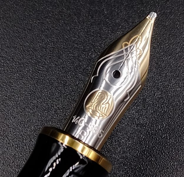 Pelikan �ڥꥫ�� �����٥졼�� M400 �֥�å� BLACK �� ������������14��ڥ��� ��ǯɮ